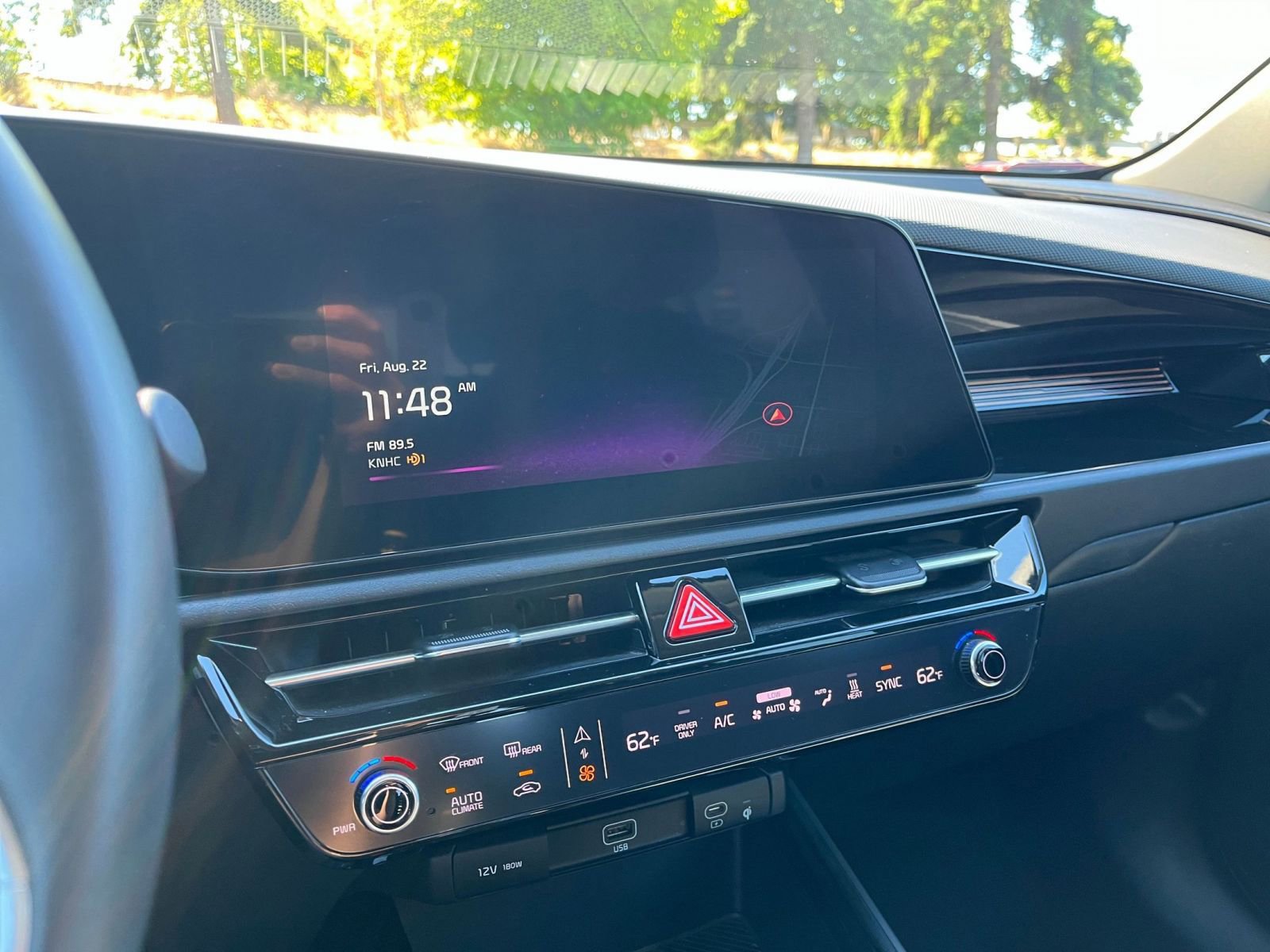 Thumbnail: 2023 Kia Niro - 23