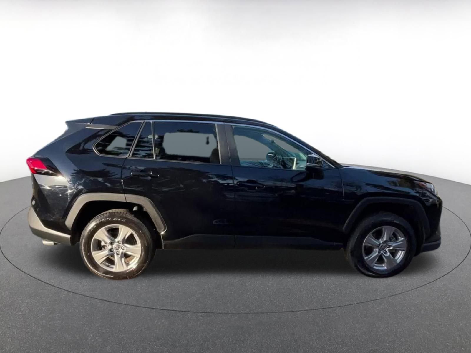 Thumbnail: 2025 Toyota RAV4 - 16