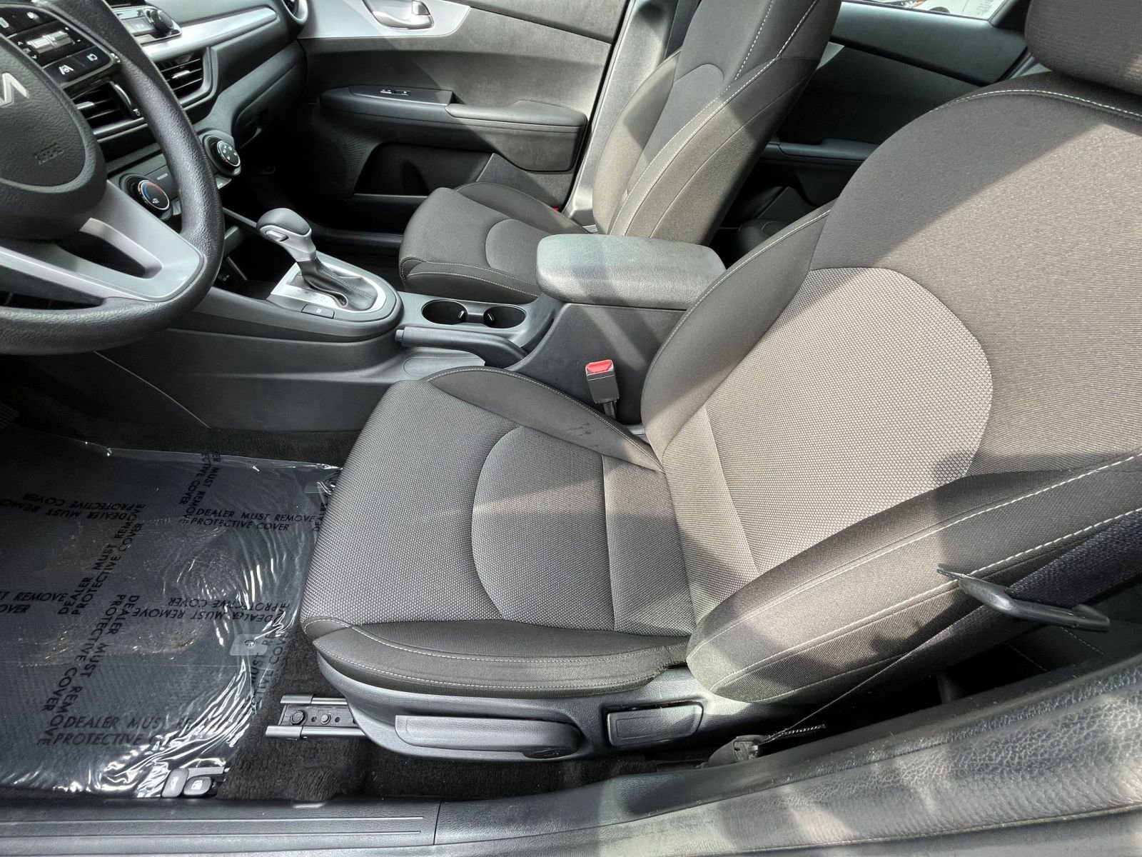 Thumbnail: 2022 Kia Forte - 27