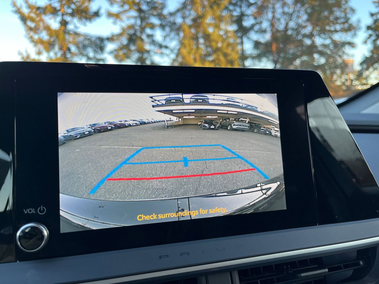 Thumbnail: 2025 Toyota Prius - 17