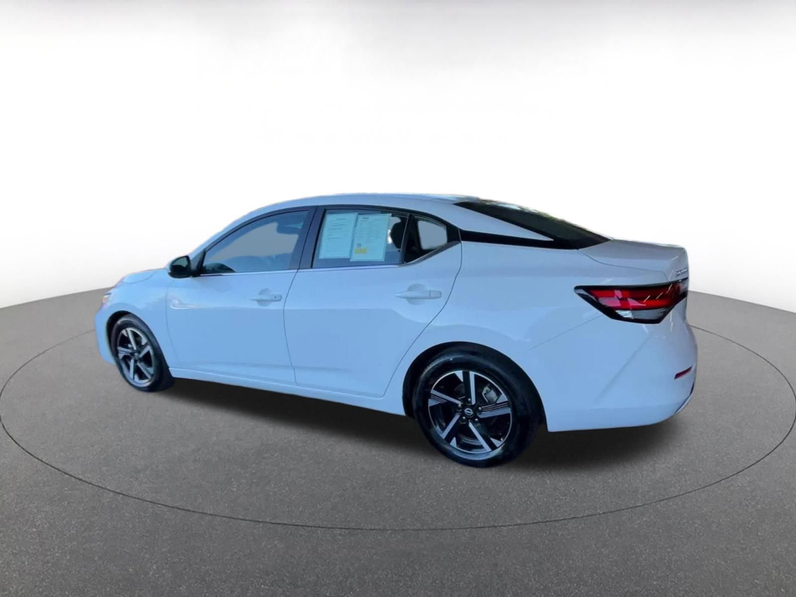 Thumbnail: 2025 Nissan Sentra - 10