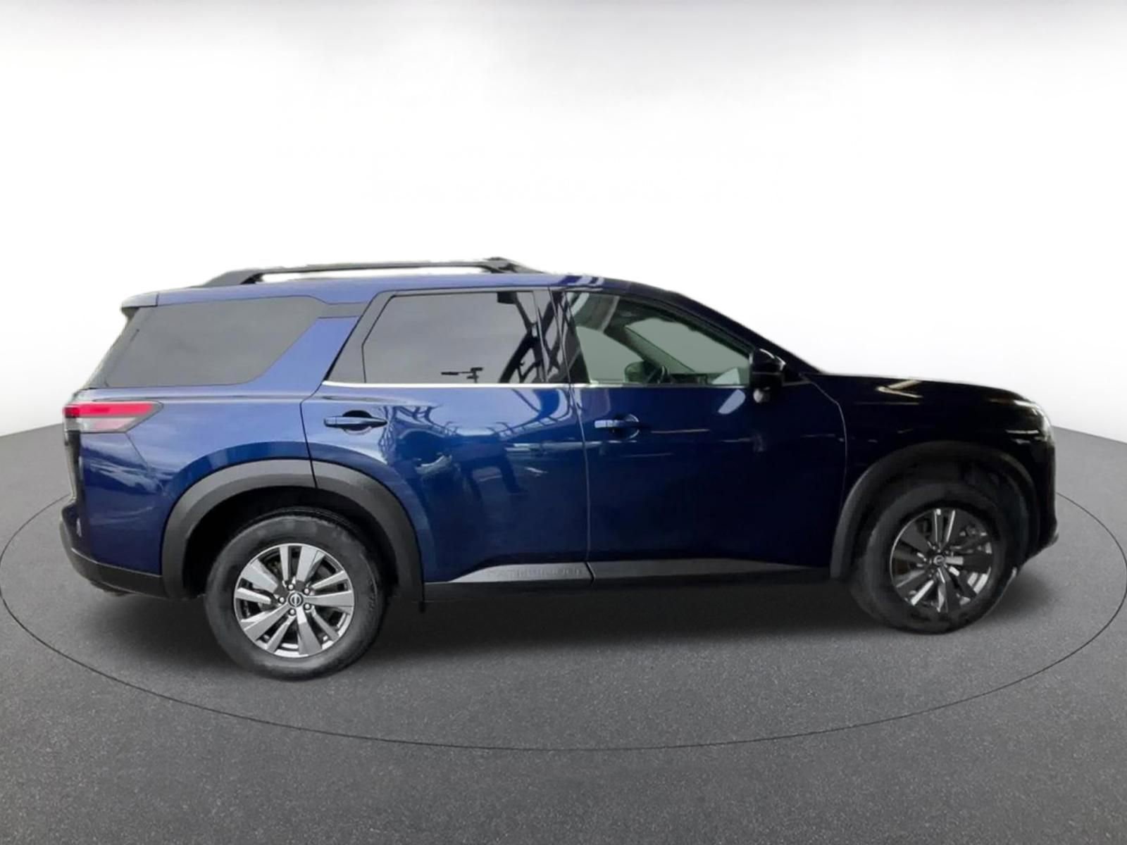 Thumbnail: 2025 Nissan Pathfinder - 16