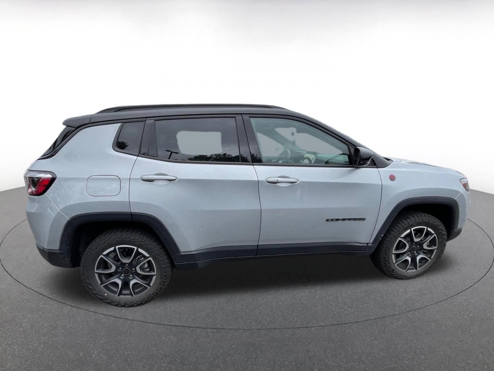 Thumbnail: 2025 Jeep Compass - 14