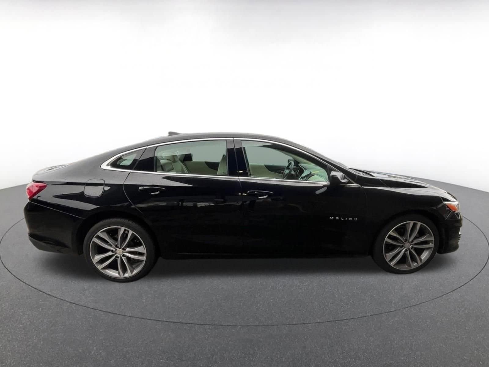 Thumbnail: 2024 Chevrolet Malibu - 8