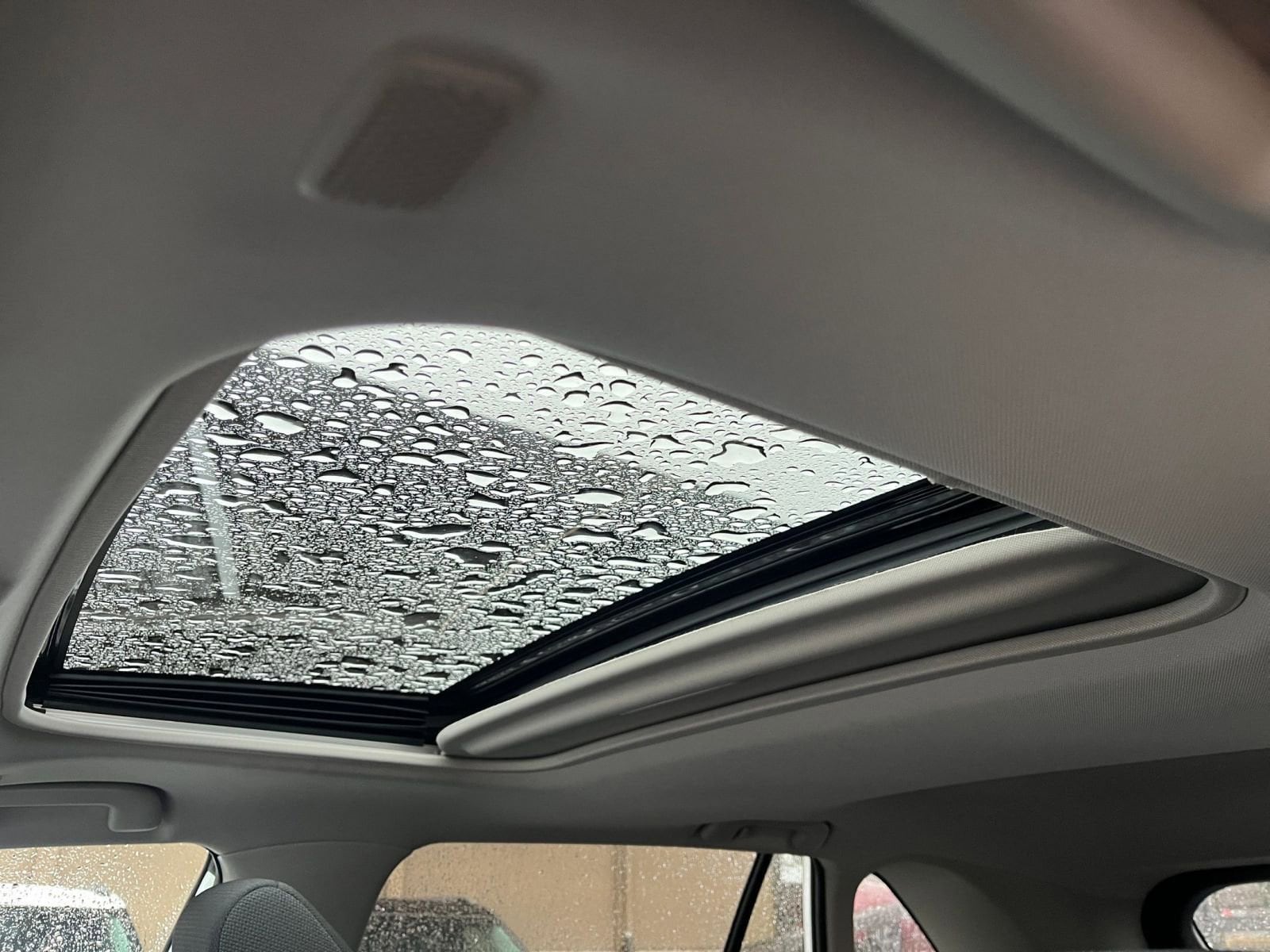 Thumbnail: 2025 Toyota RAV4 - 30