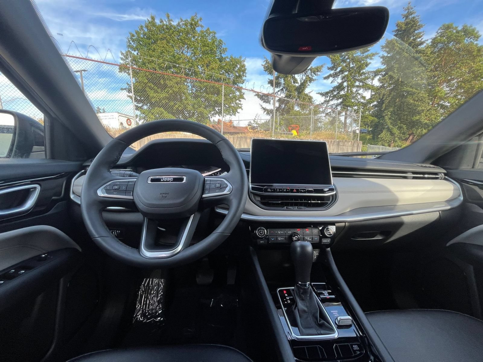 Thumbnail: 2025 Jeep Compass - 34