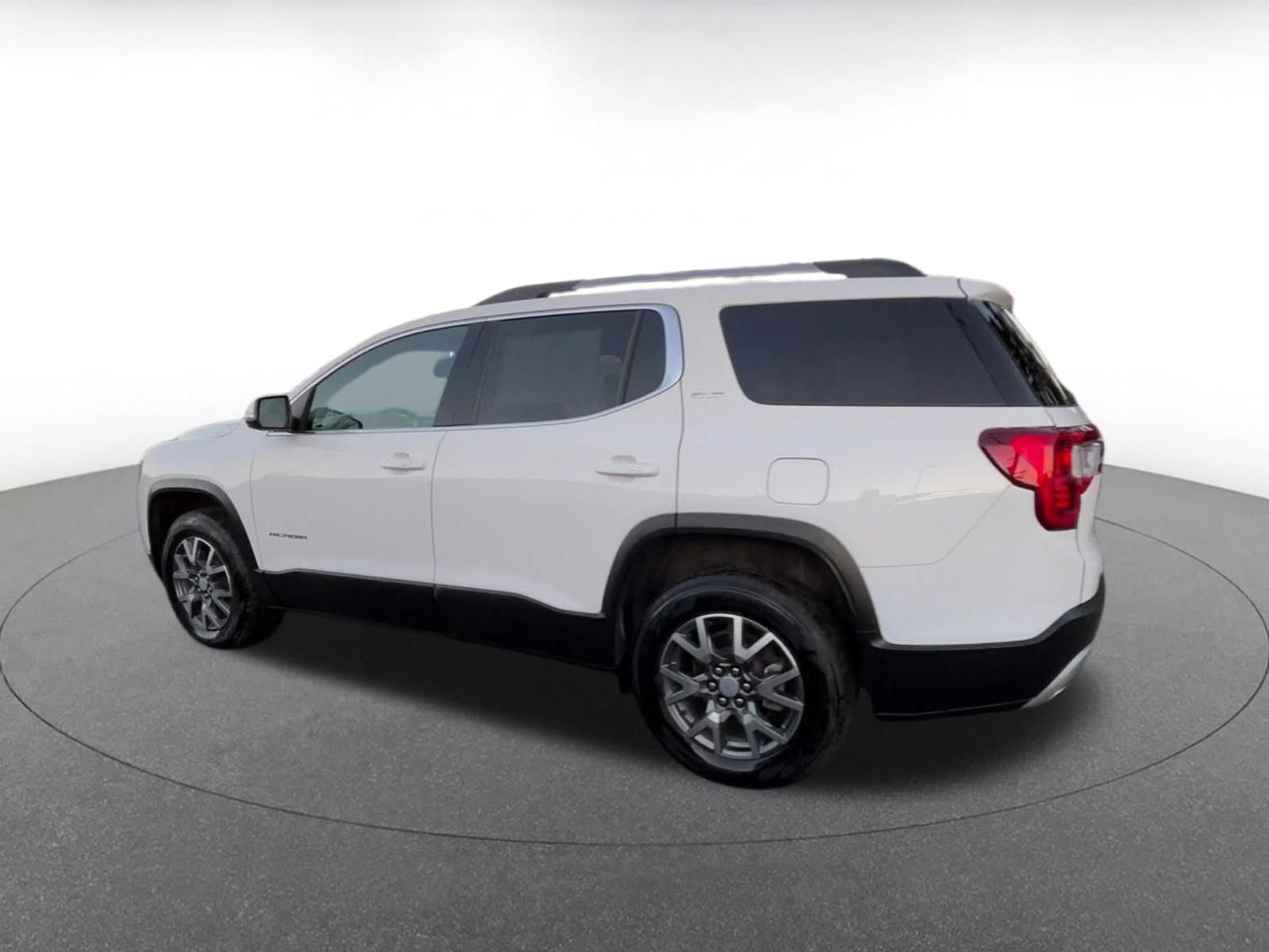 Thumbnail: 2023 GMC Acadia - 10