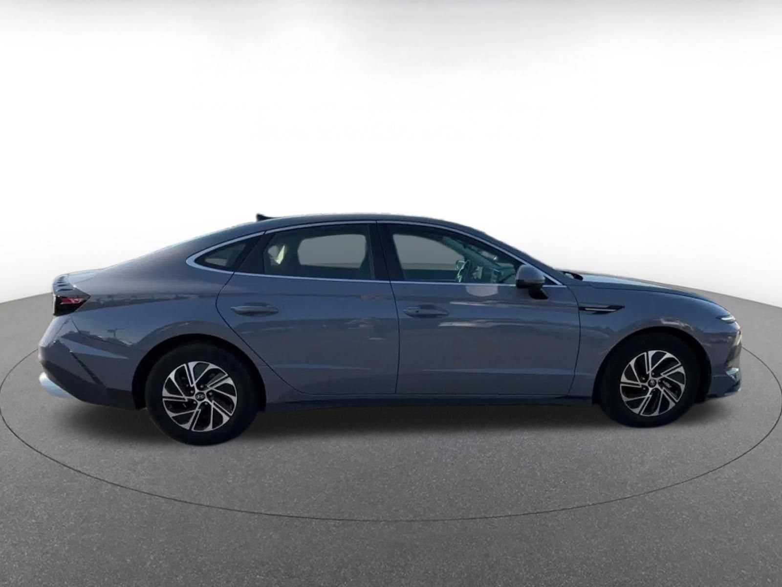 Thumbnail: 2026 Hyundai Sonata - 16