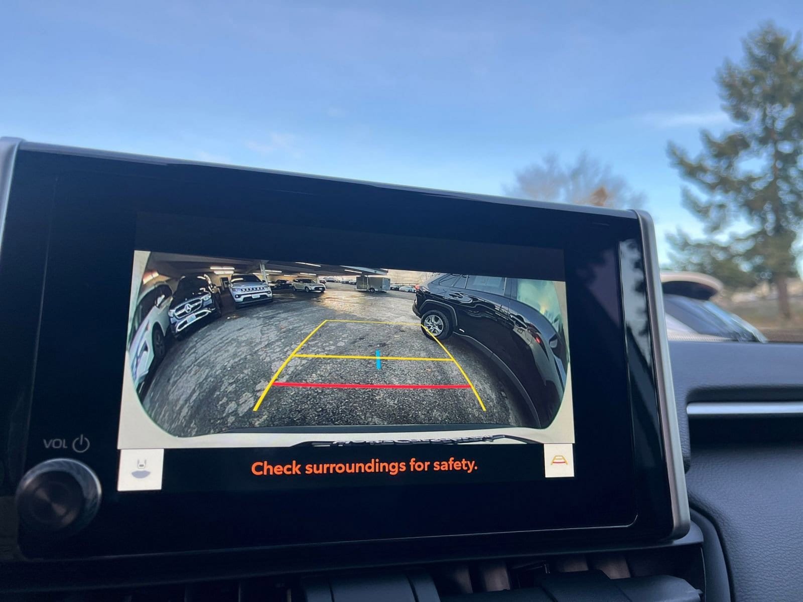 Thumbnail: 2025 Toyota RAV4 - 20