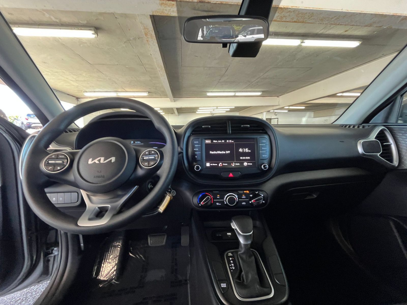 Thumbnail: 2025 Kia Soul - 28