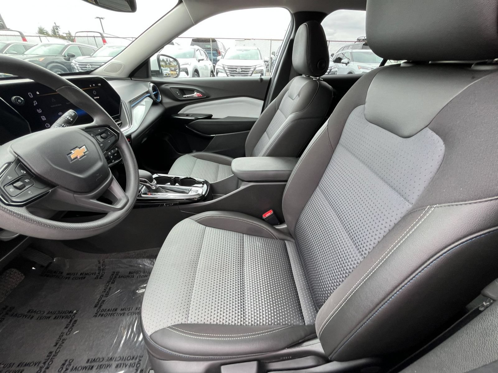 Thumbnail: 2025 Chevrolet Trax - 27
