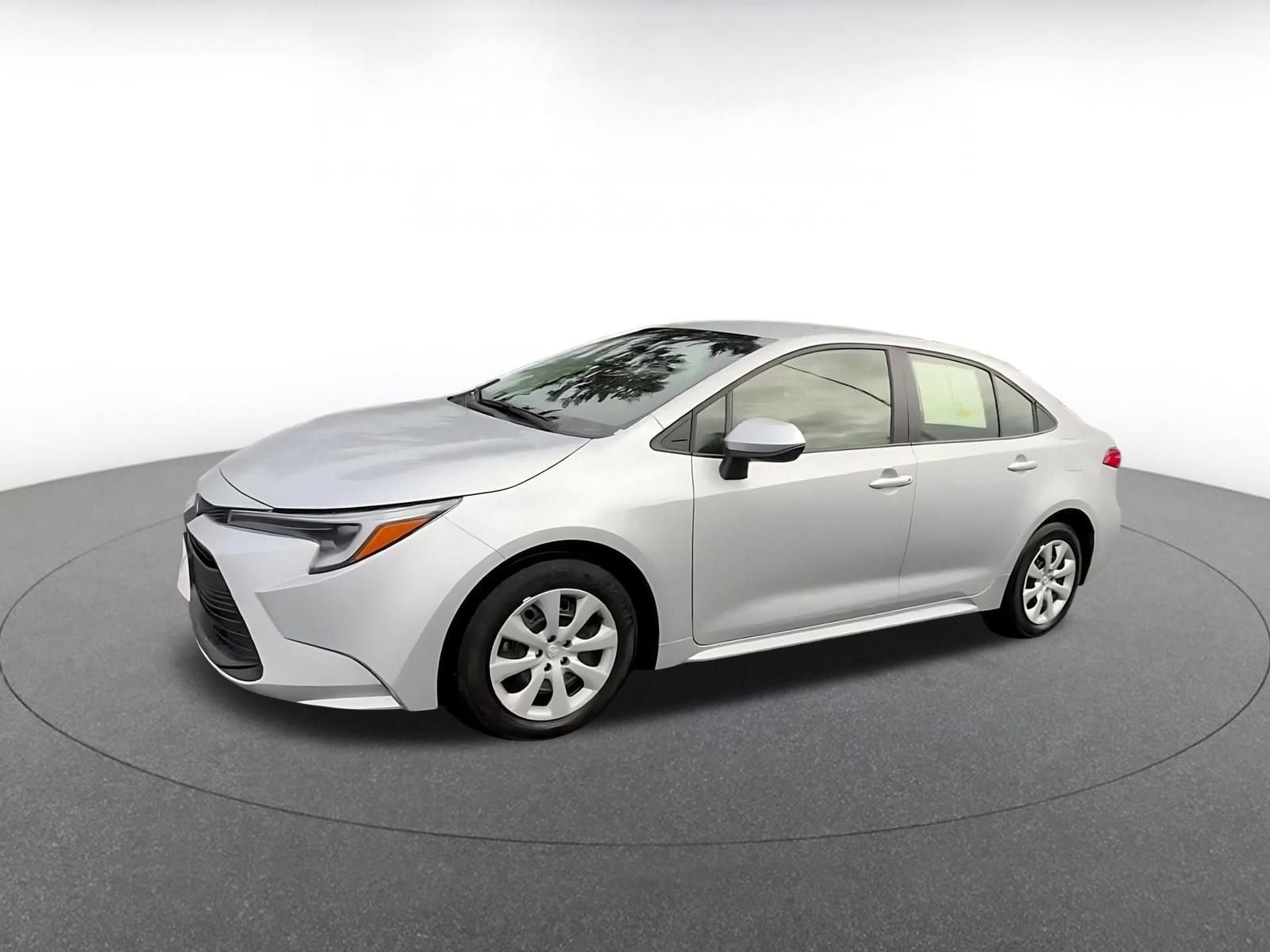 Thumbnail: 2025 Toyota Corolla - 8