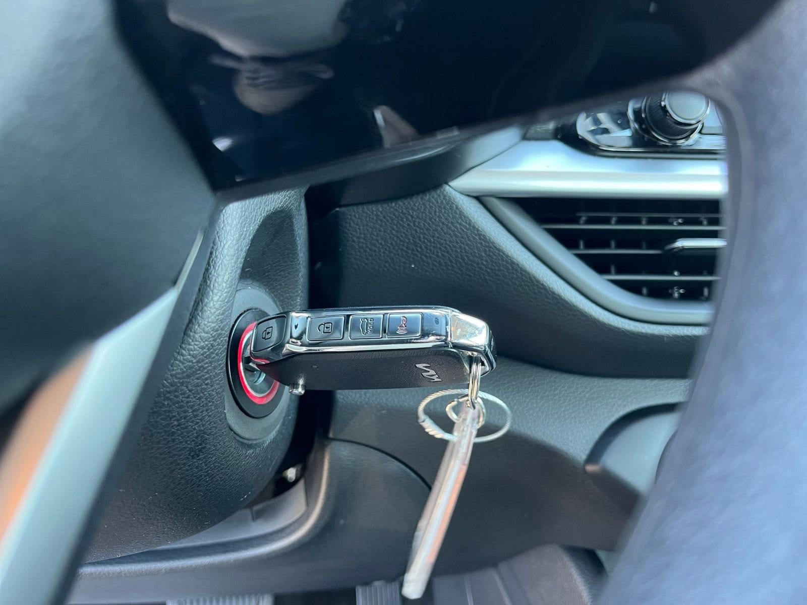 Thumbnail: 2024 Kia Forte - 22