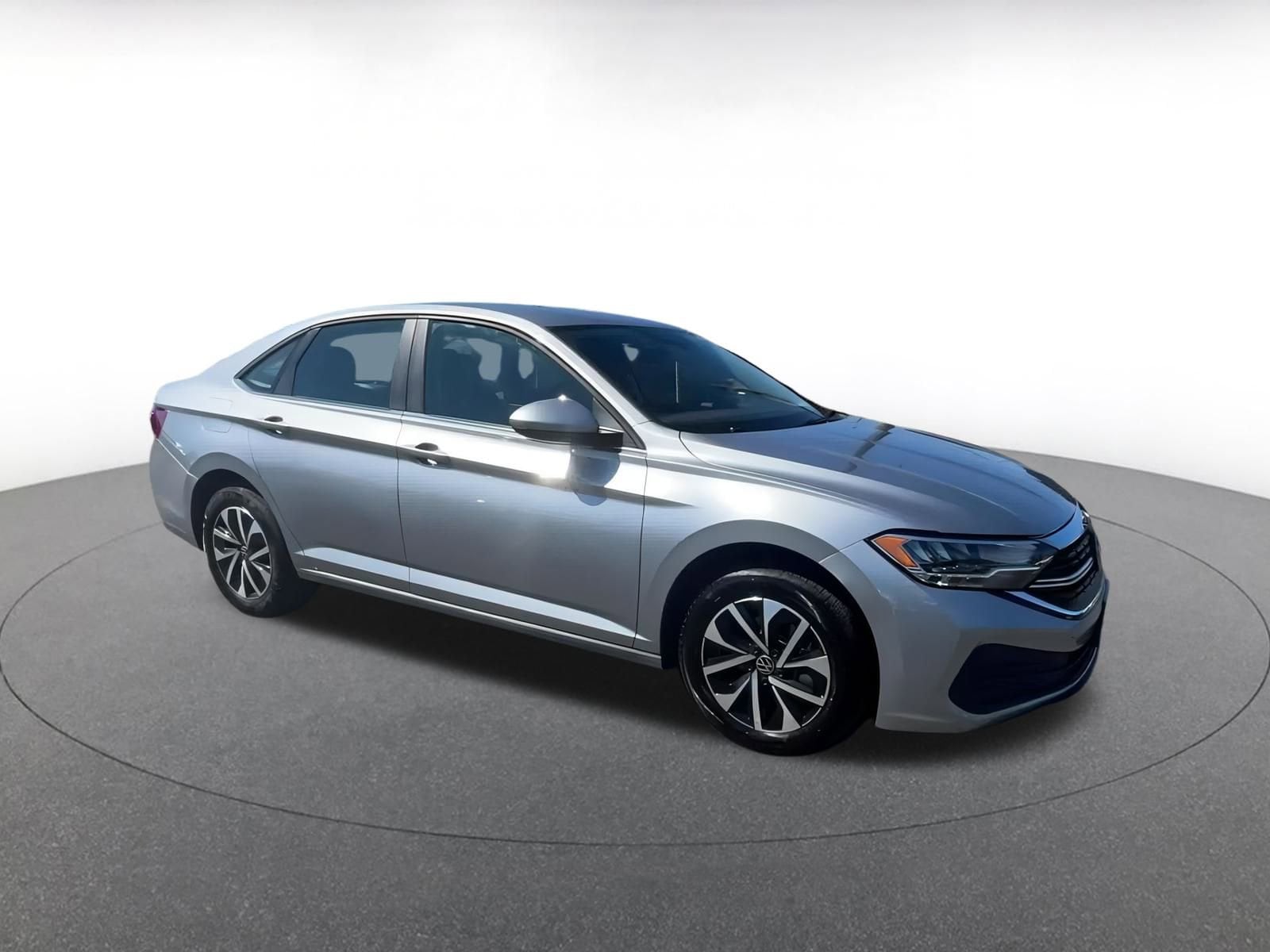 Thumbnail: 2024 Volkswagen Jetta - 2