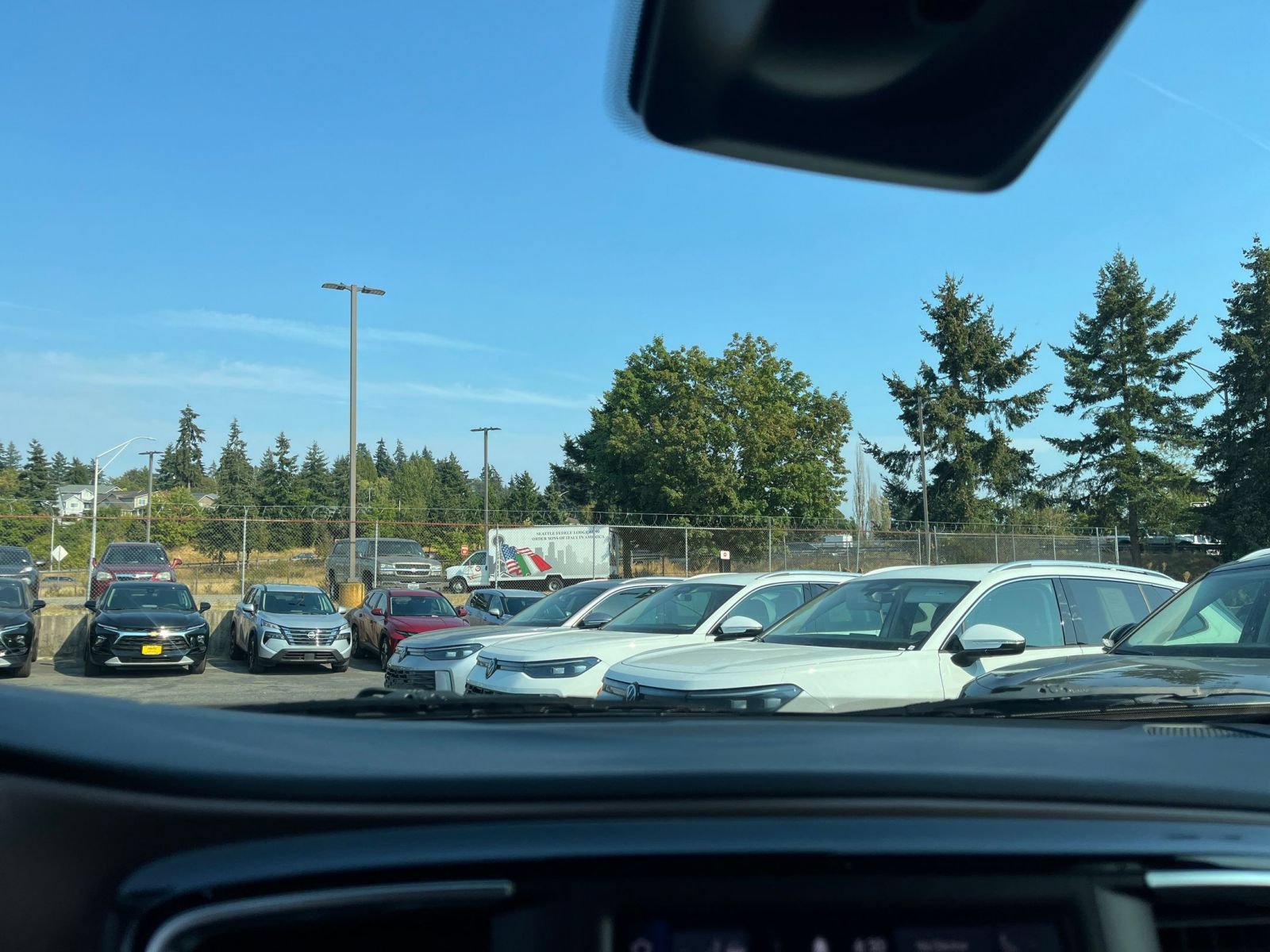 Thumbnail: 2024 Chrysler Voyager - 14