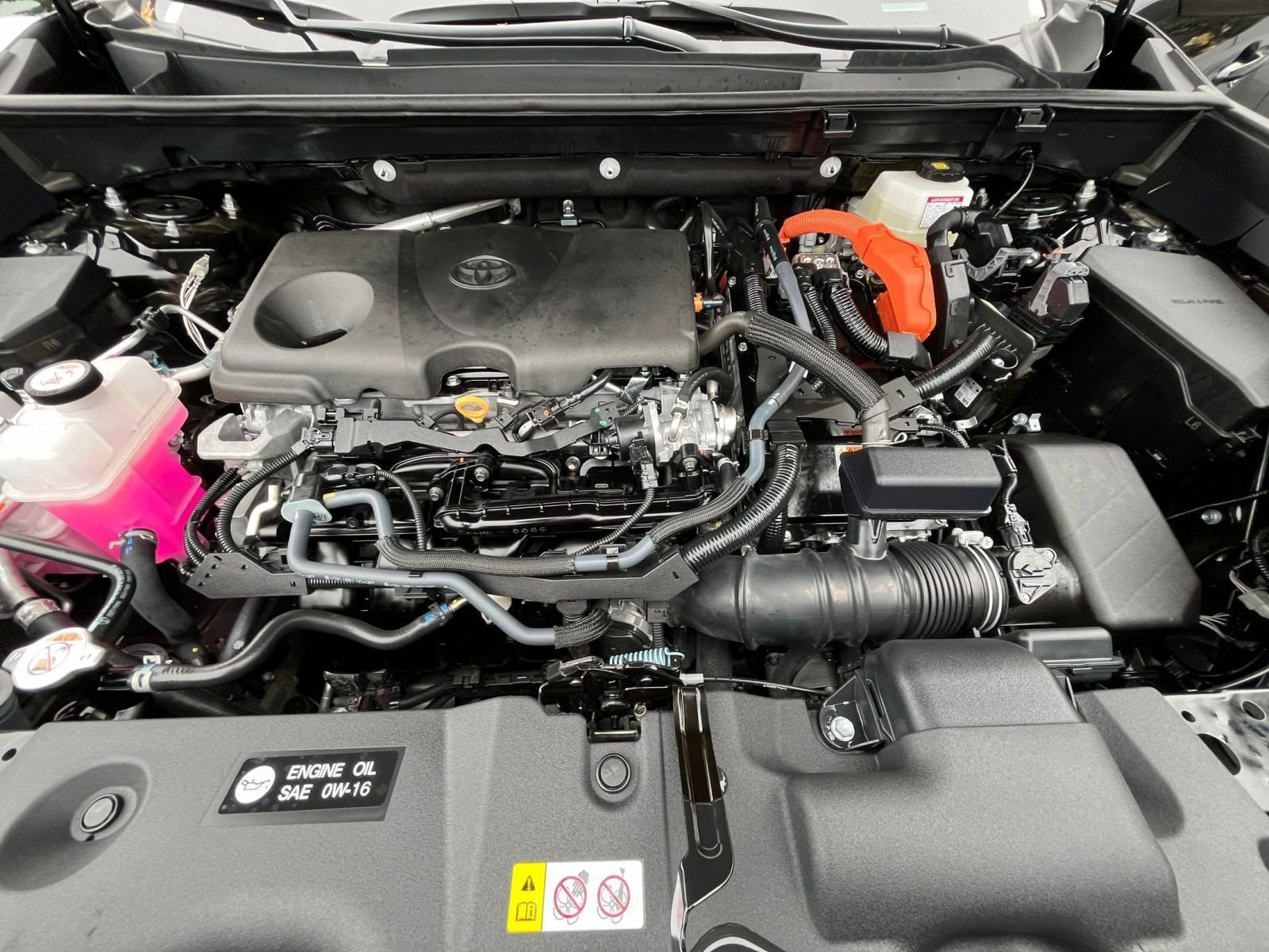 Thumbnail: 2025 Toyota RAV4 - 32