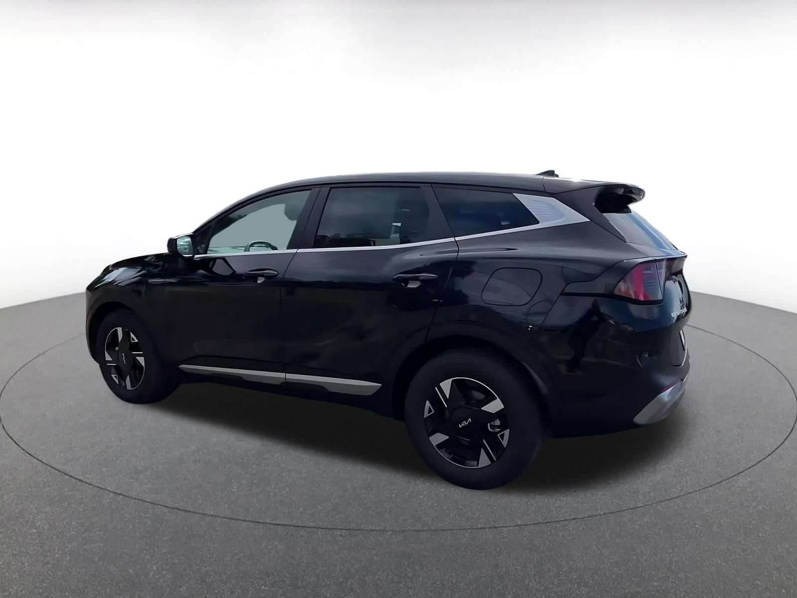 Thumbnail: 2026 Kia Sportage - 10