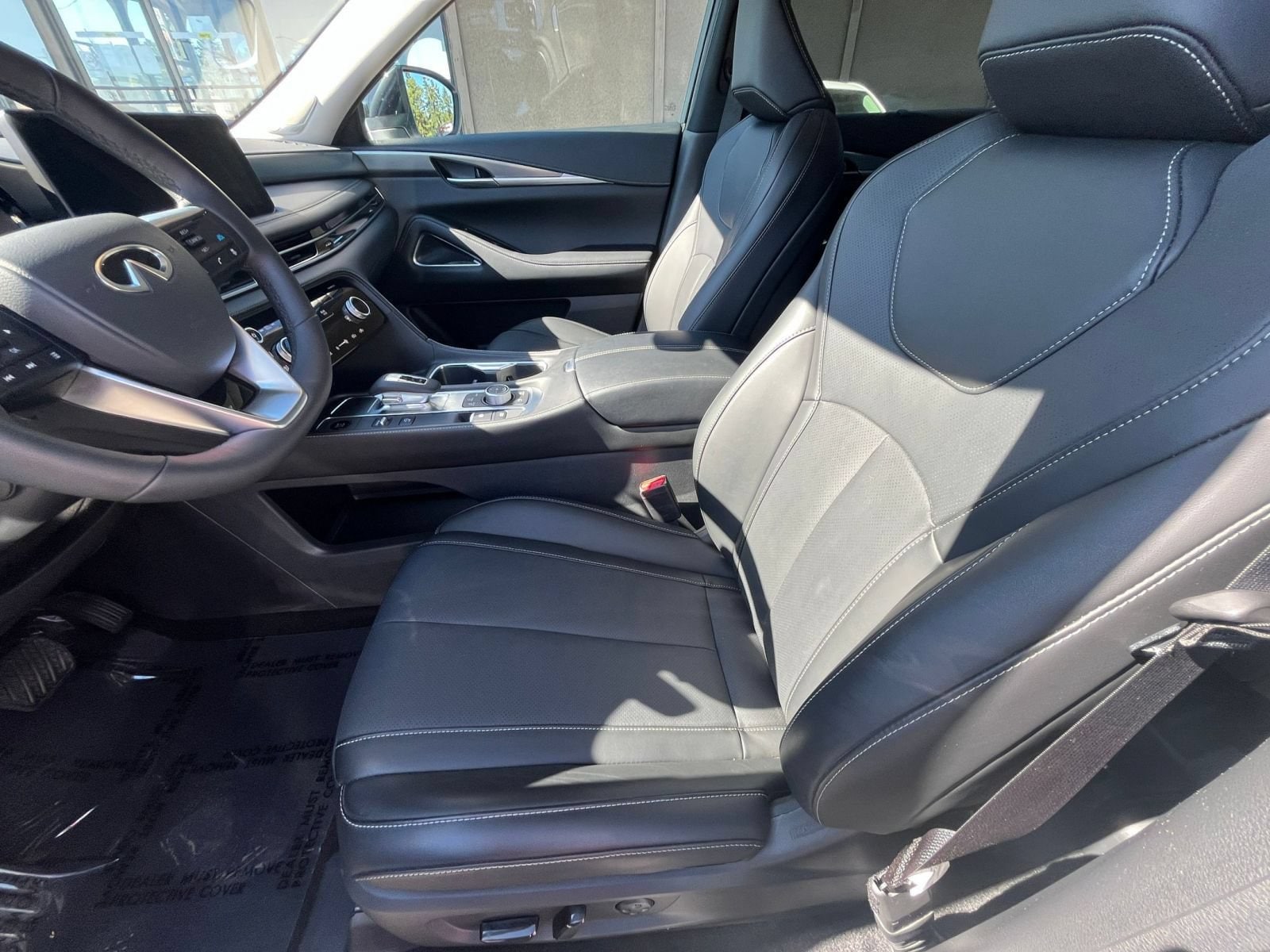 Thumbnail: 2026 INFINITI QX60 - 30