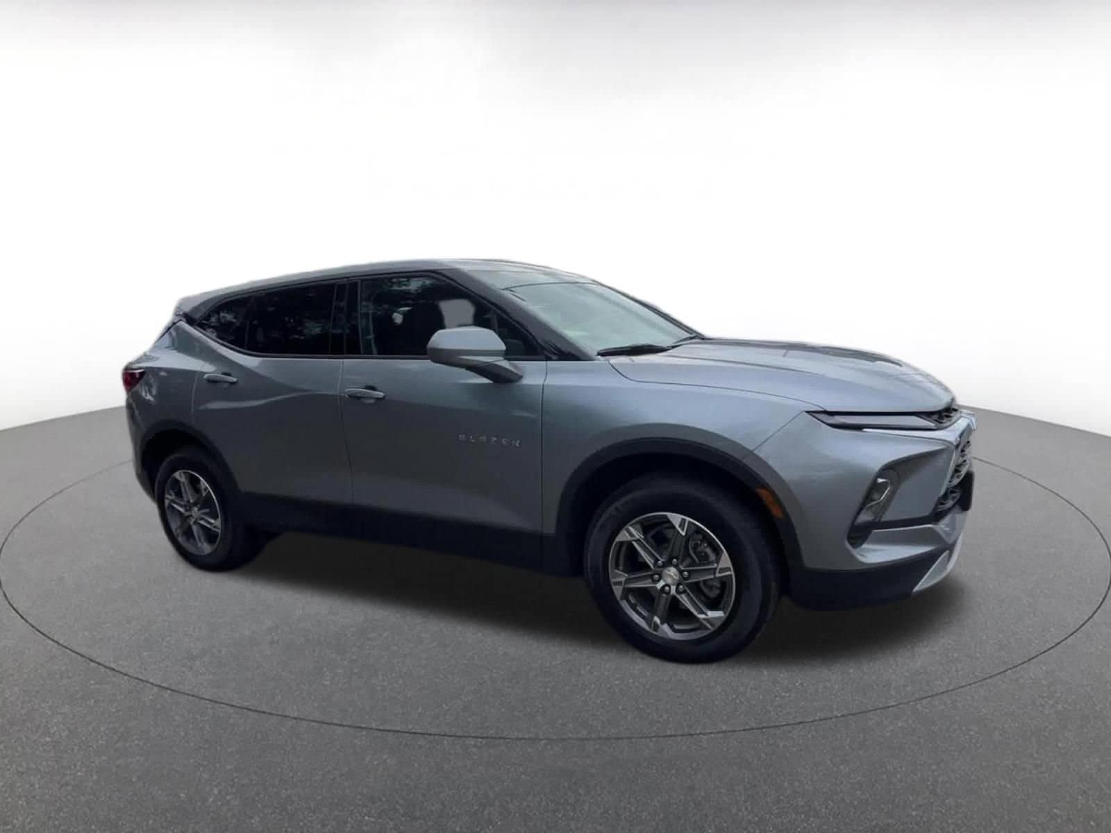 Thumbnail: 2025 Chevrolet Blazer - 2