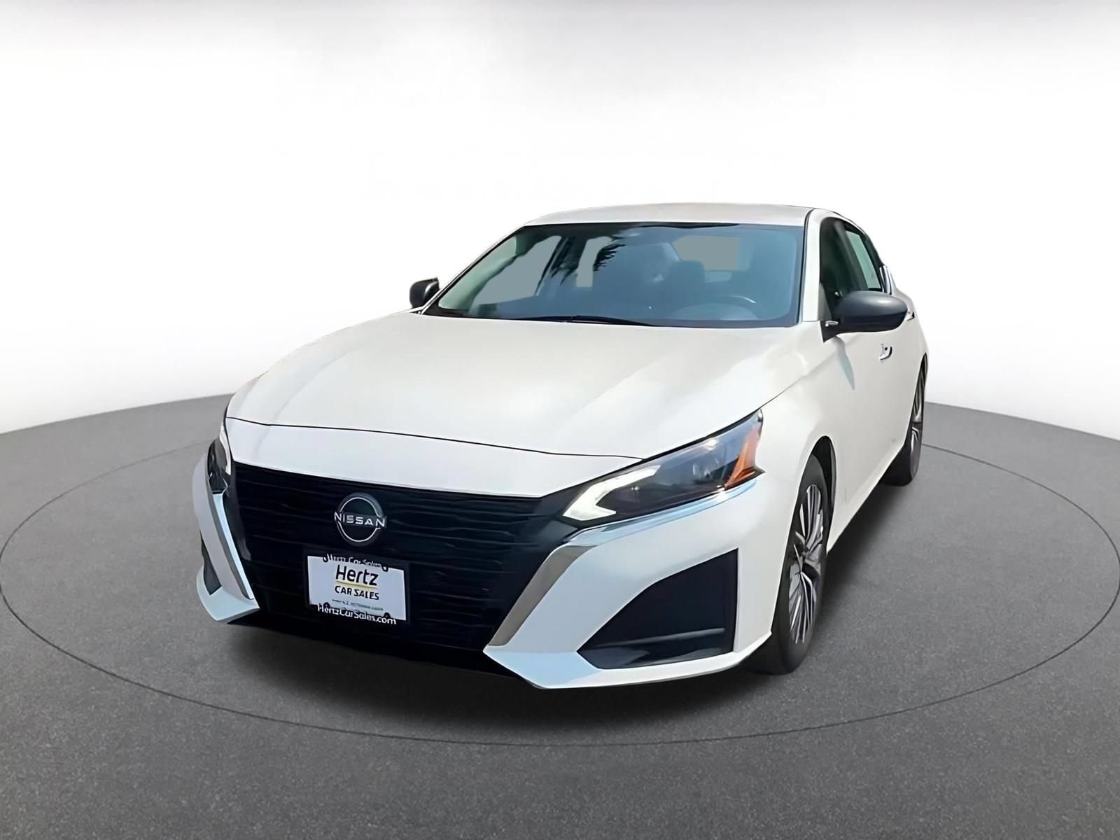 Thumbnail: 2025 Nissan Altima - 7