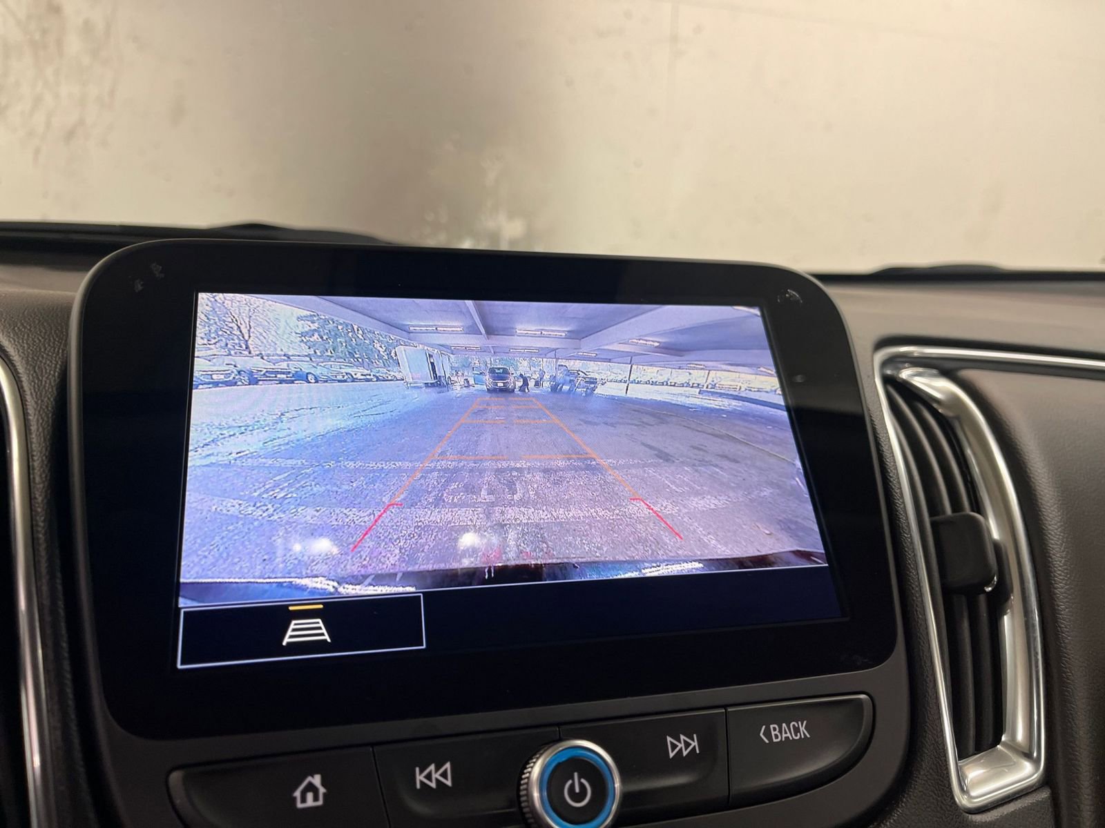 Thumbnail: 2024 Chevrolet Malibu - 25