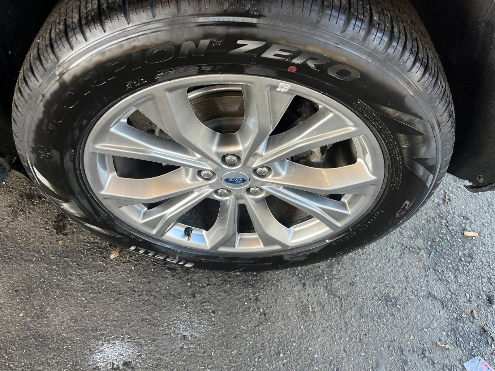 Thumbnail: 2023 Ford Explorer - 33