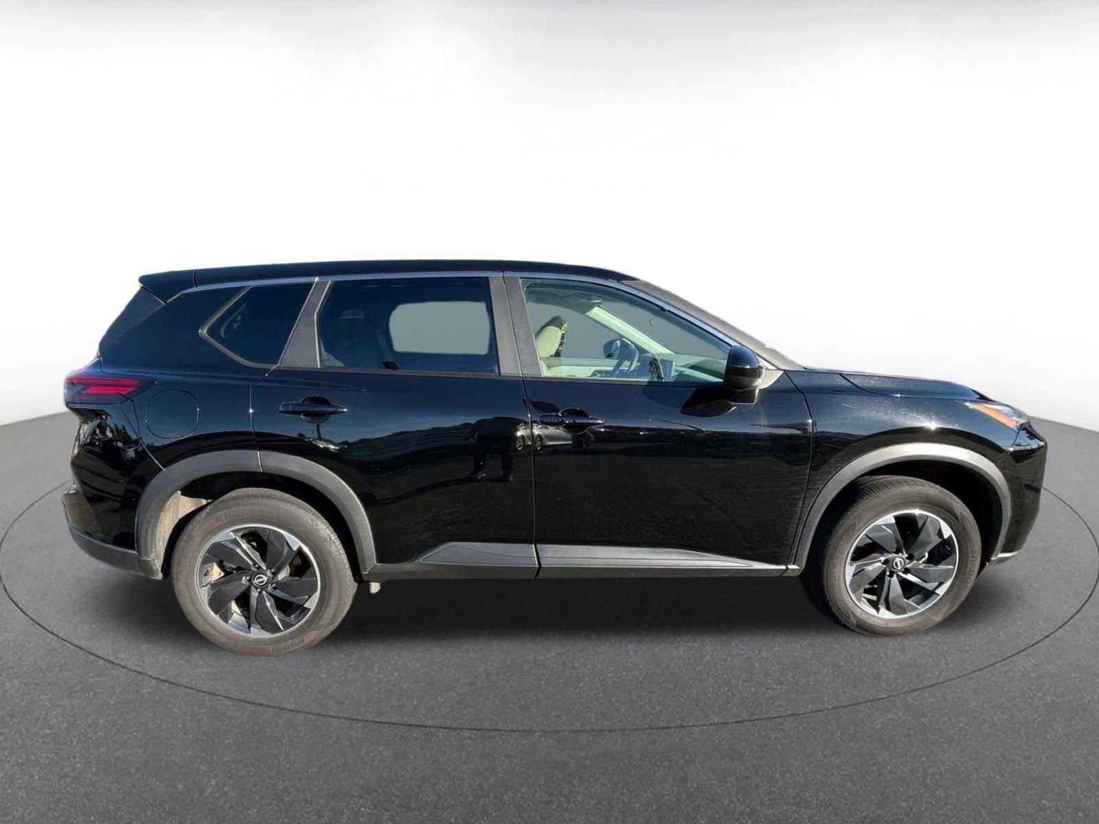 Thumbnail: 2025 Nissan Rogue - 8