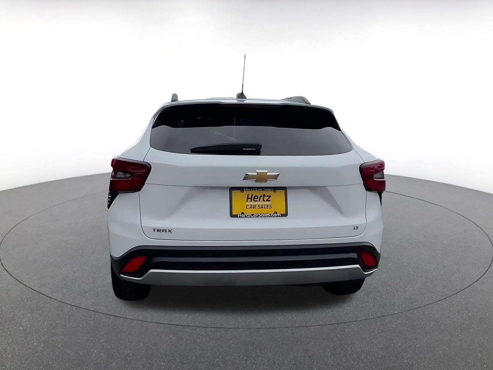 Thumbnail: 2025 Chevrolet Trax - 12