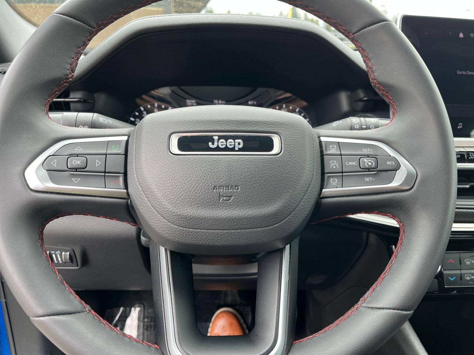 Thumbnail: 2025 Jeep Compass - 23