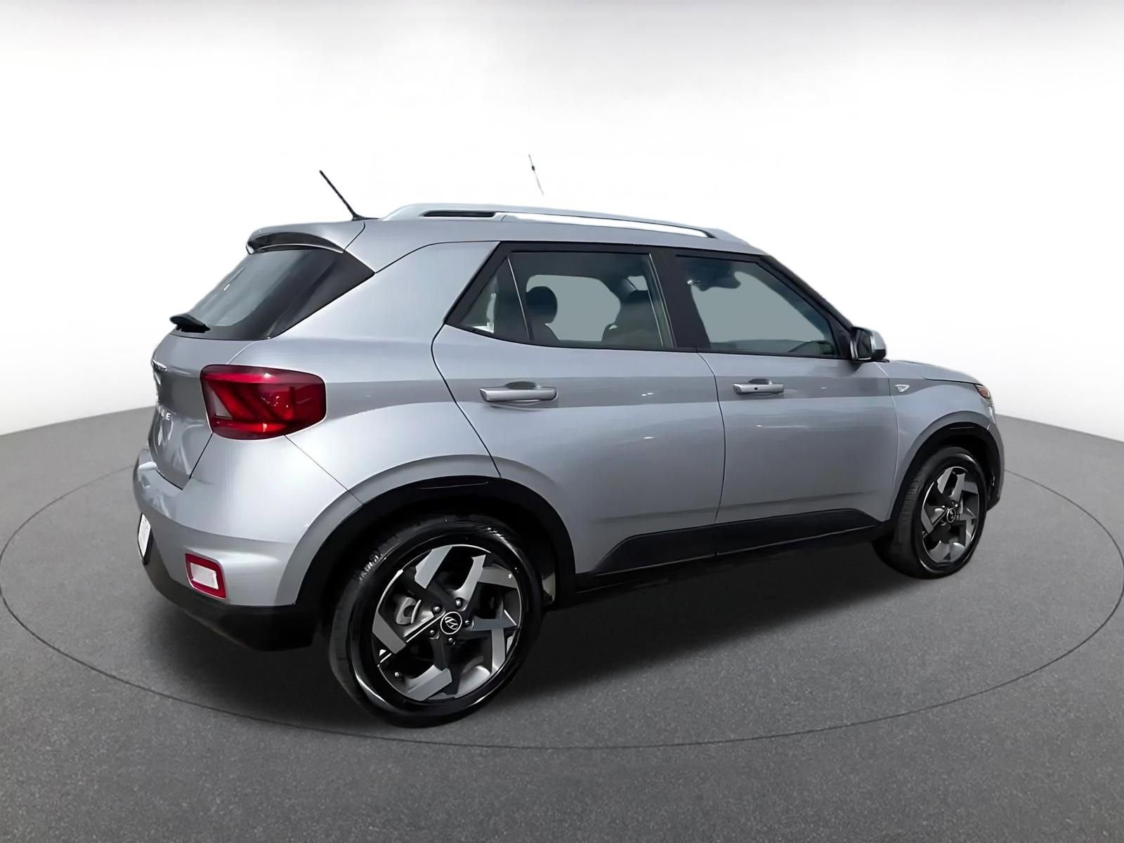 Thumbnail: 2025 Hyundai Venue - 15