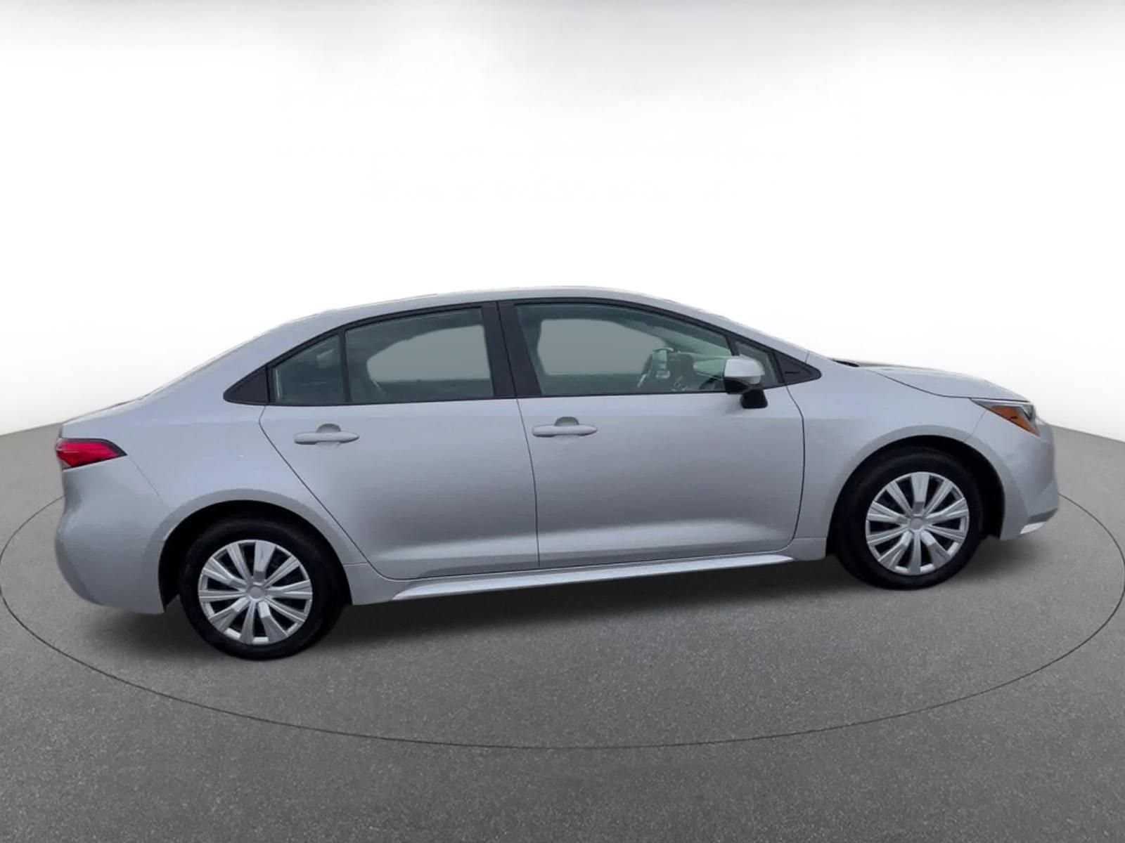 Thumbnail: 2024 Toyota Corolla - 16