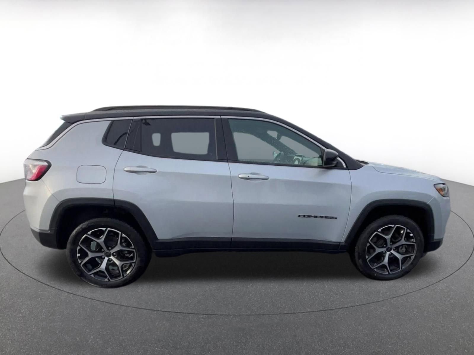 Thumbnail: 2025 Jeep Compass - 16