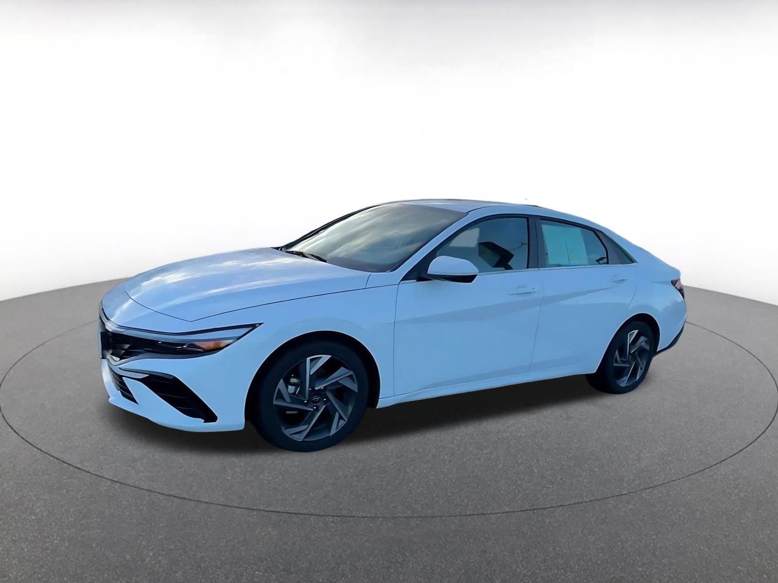 Thumbnail: 2025 Hyundai Elantra - 8