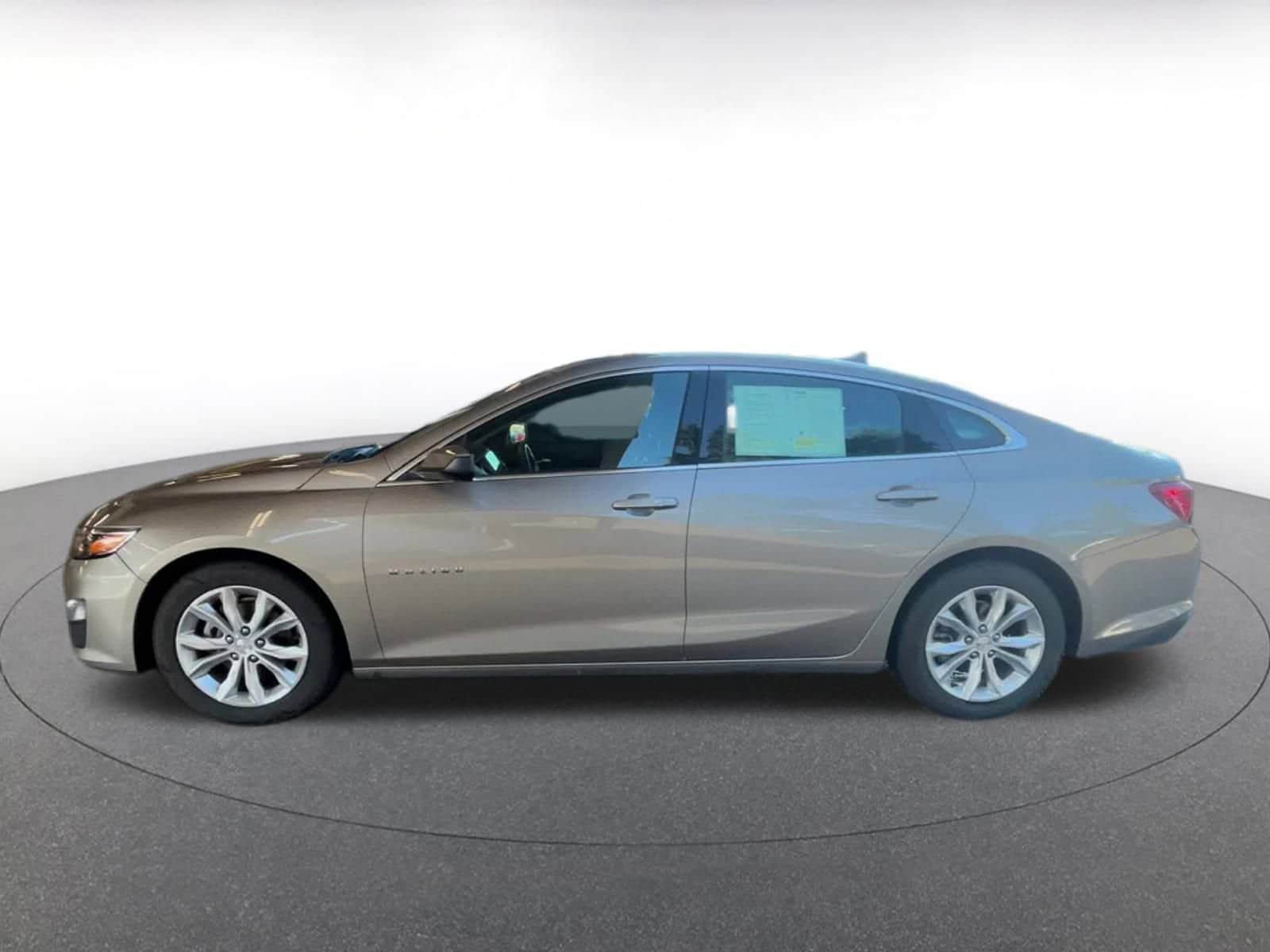 Thumbnail: 2023 Chevrolet Malibu - 9