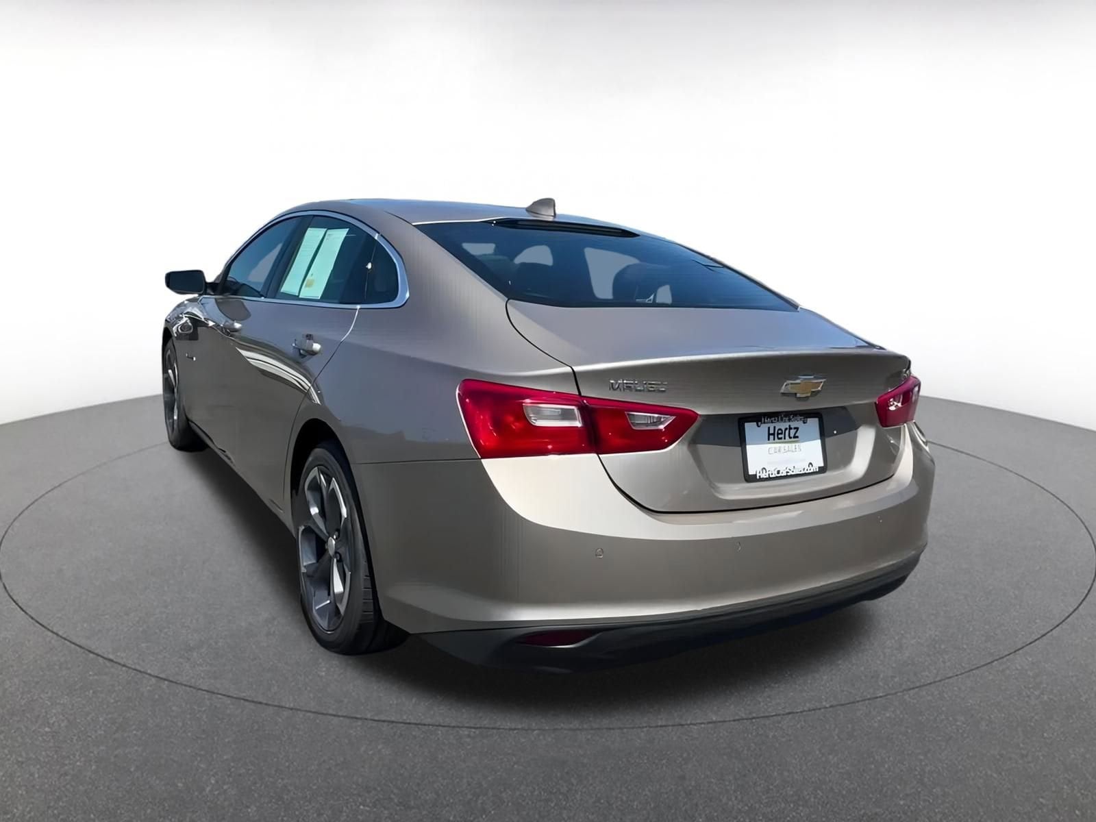 Thumbnail: 2023 Chevrolet Malibu - 11