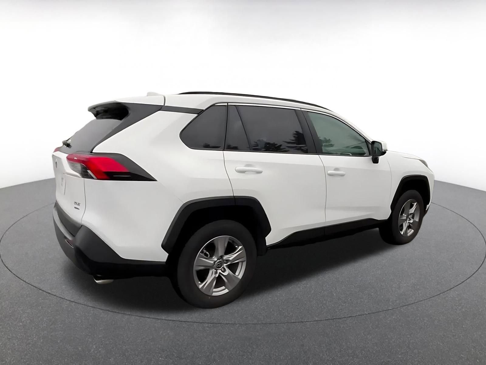 Thumbnail: 2025 Toyota RAV4 - 15