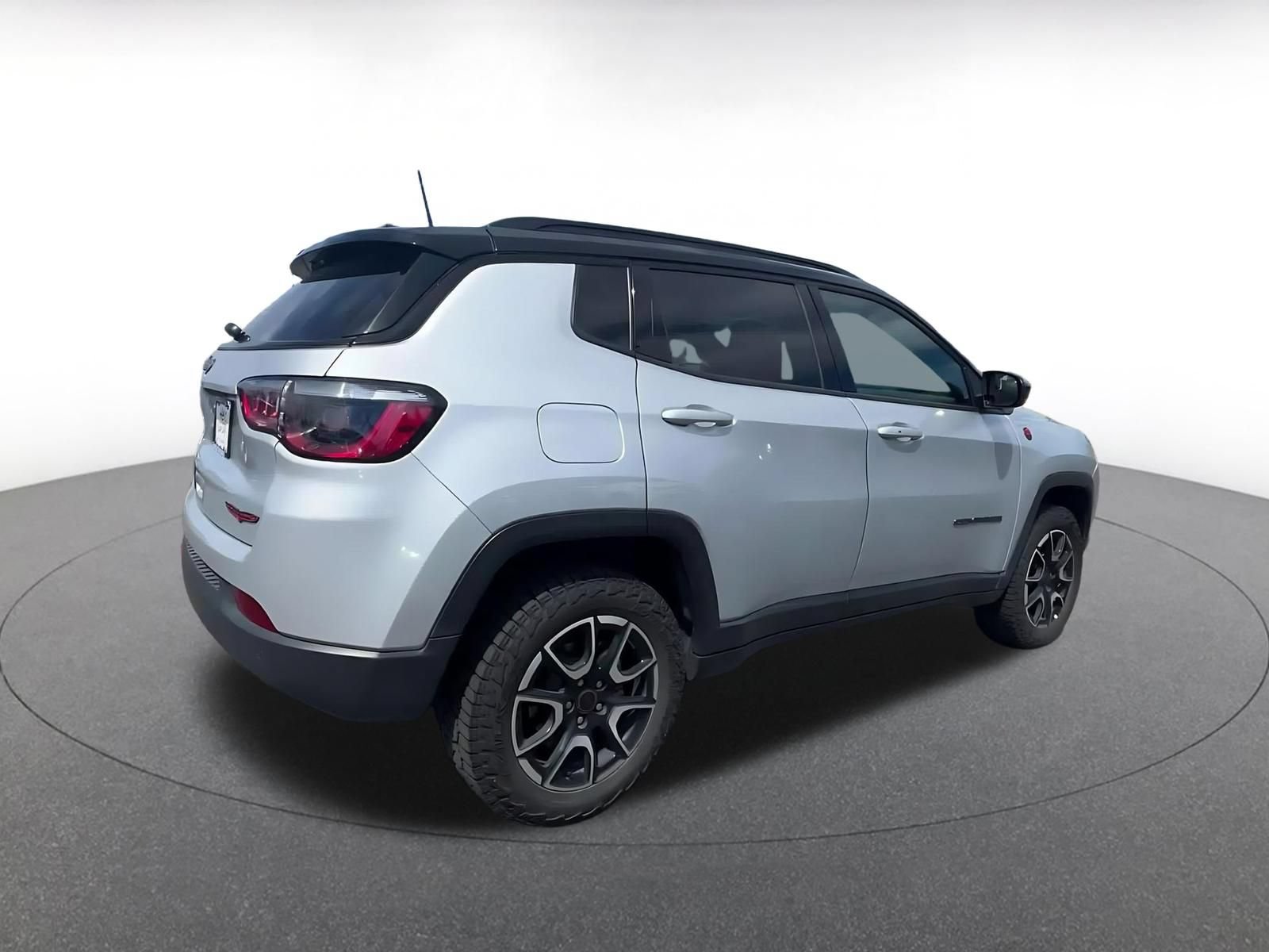 Thumbnail: 2025 Jeep Compass - 15
