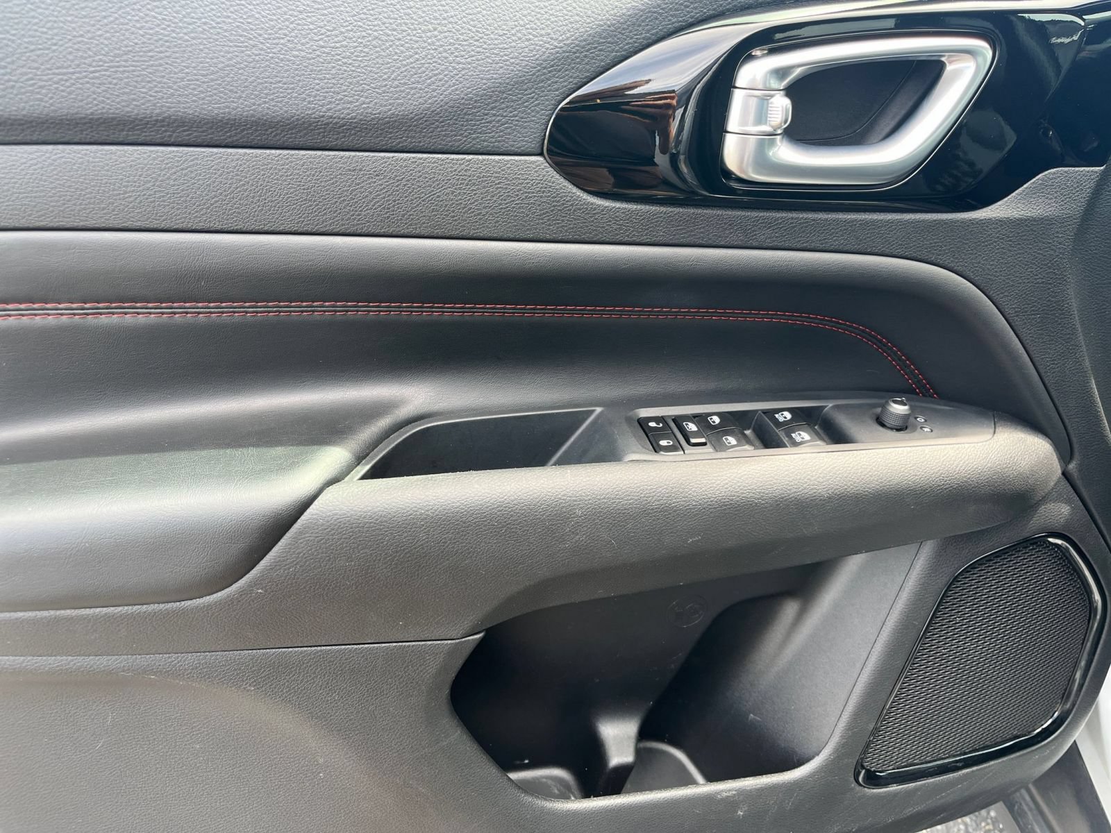 Thumbnail: 2025 Jeep Compass - 18