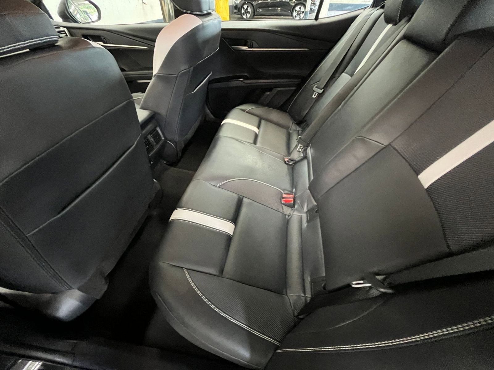 Thumbnail: 2025 Toyota Camry - 25