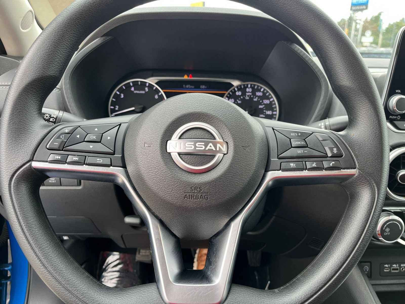 Thumbnail: 2025 Nissan Sentra - 23