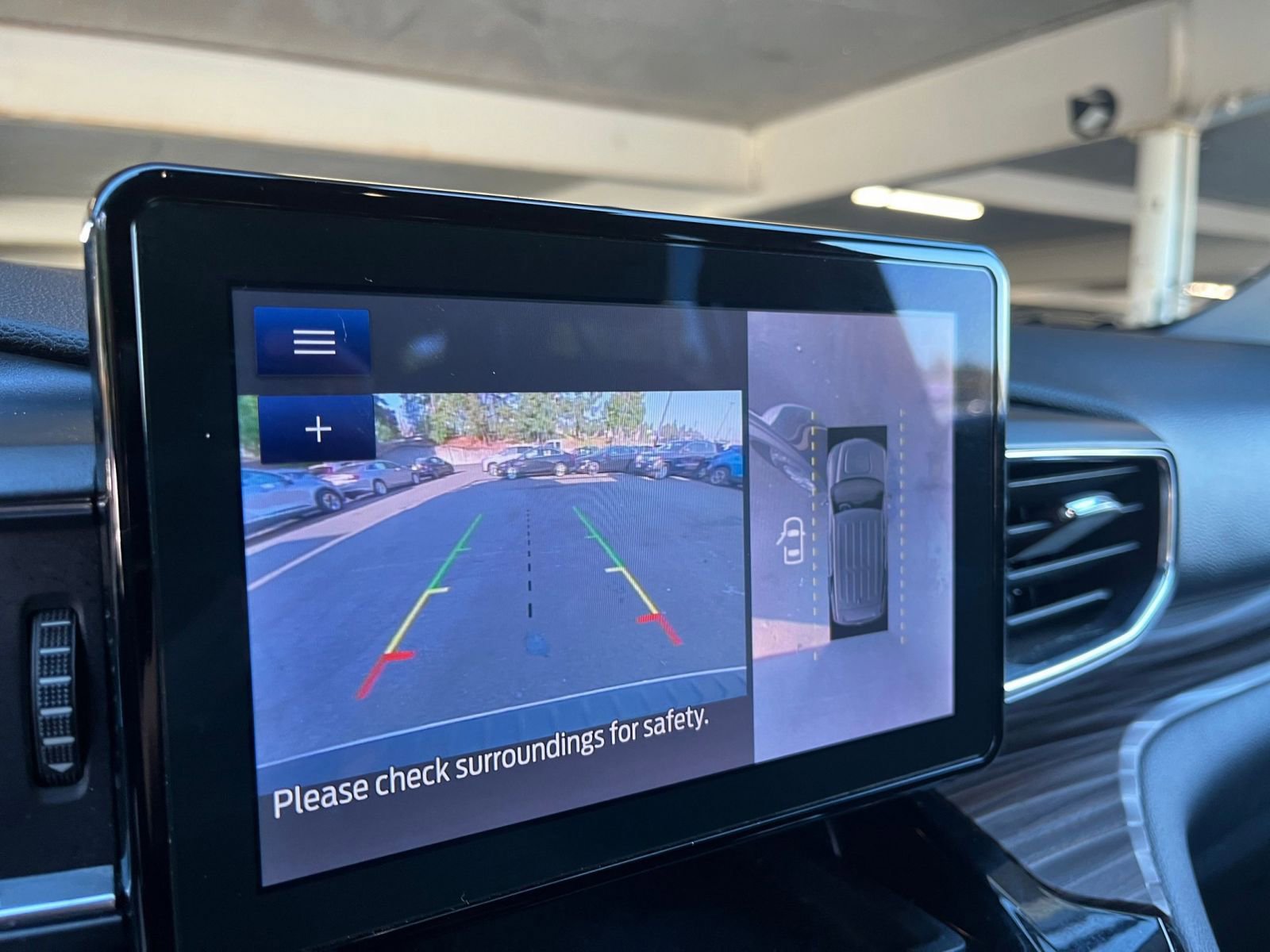 Thumbnail: 2023 Ford Explorer - 17