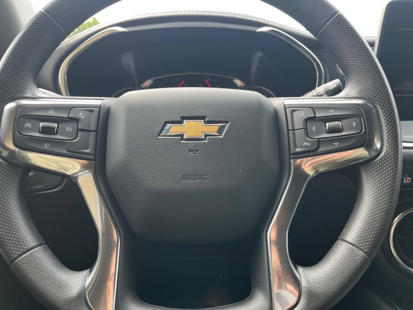 Thumbnail: 2025 Chevrolet Blazer - 24