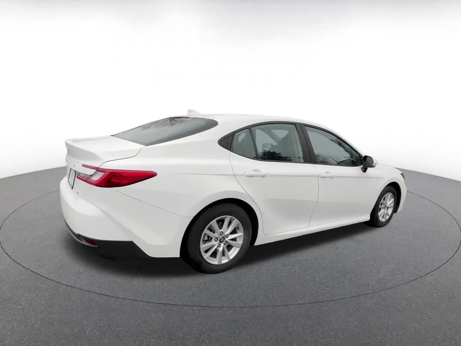 Thumbnail: 2025 Toyota Camry - 14