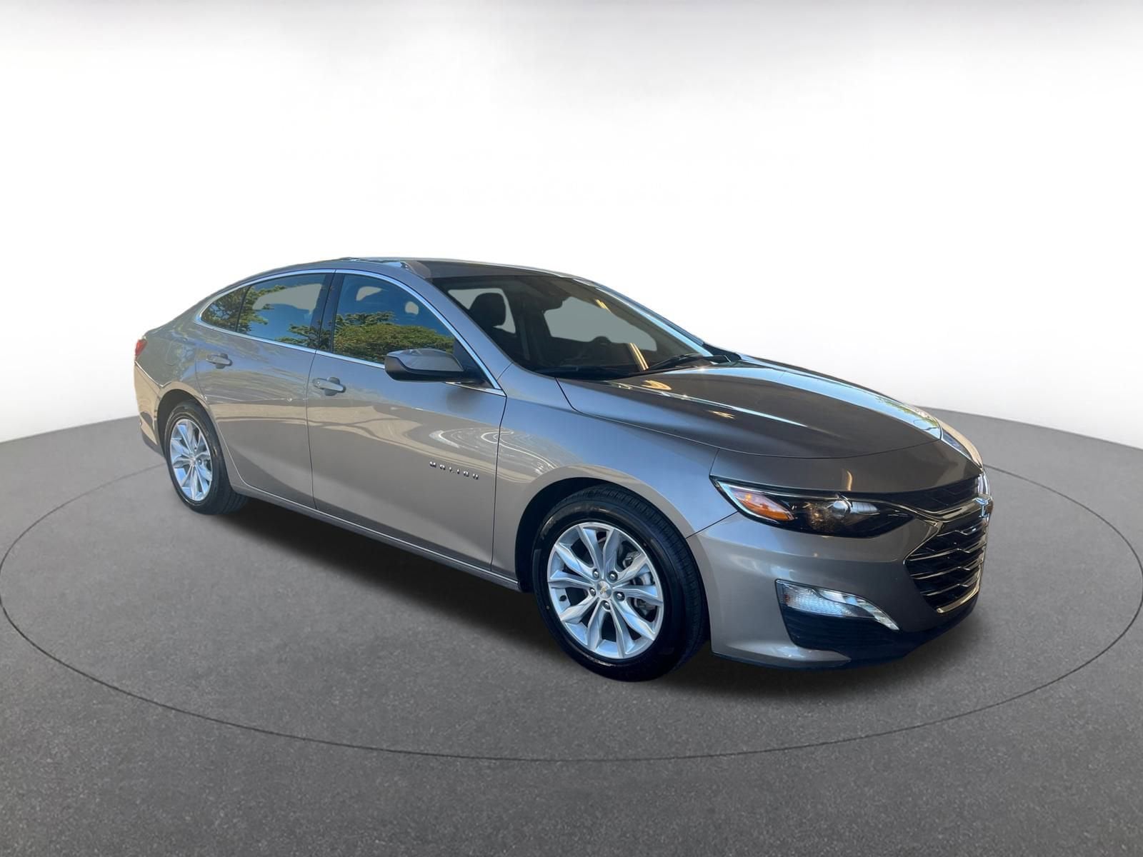 Thumbnail: 2023 Chevrolet Malibu - 1