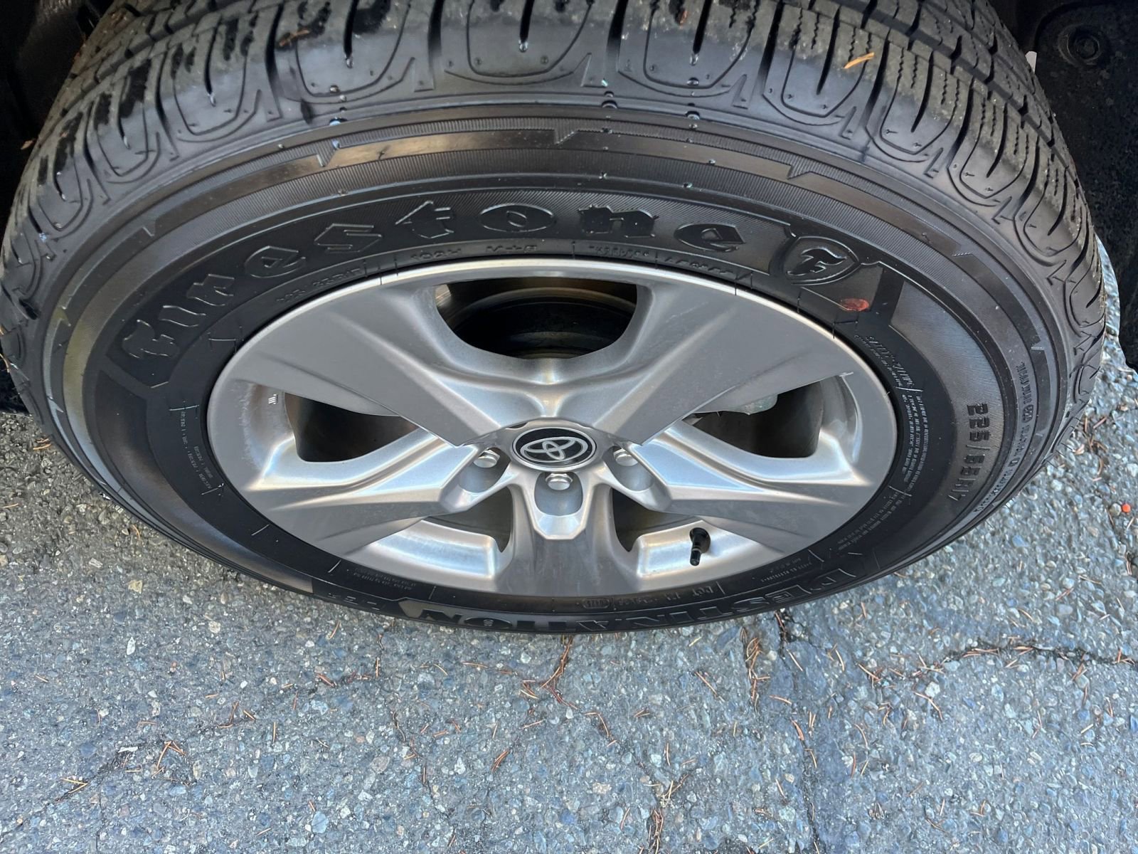 Thumbnail: 2025 Toyota RAV4 - 30