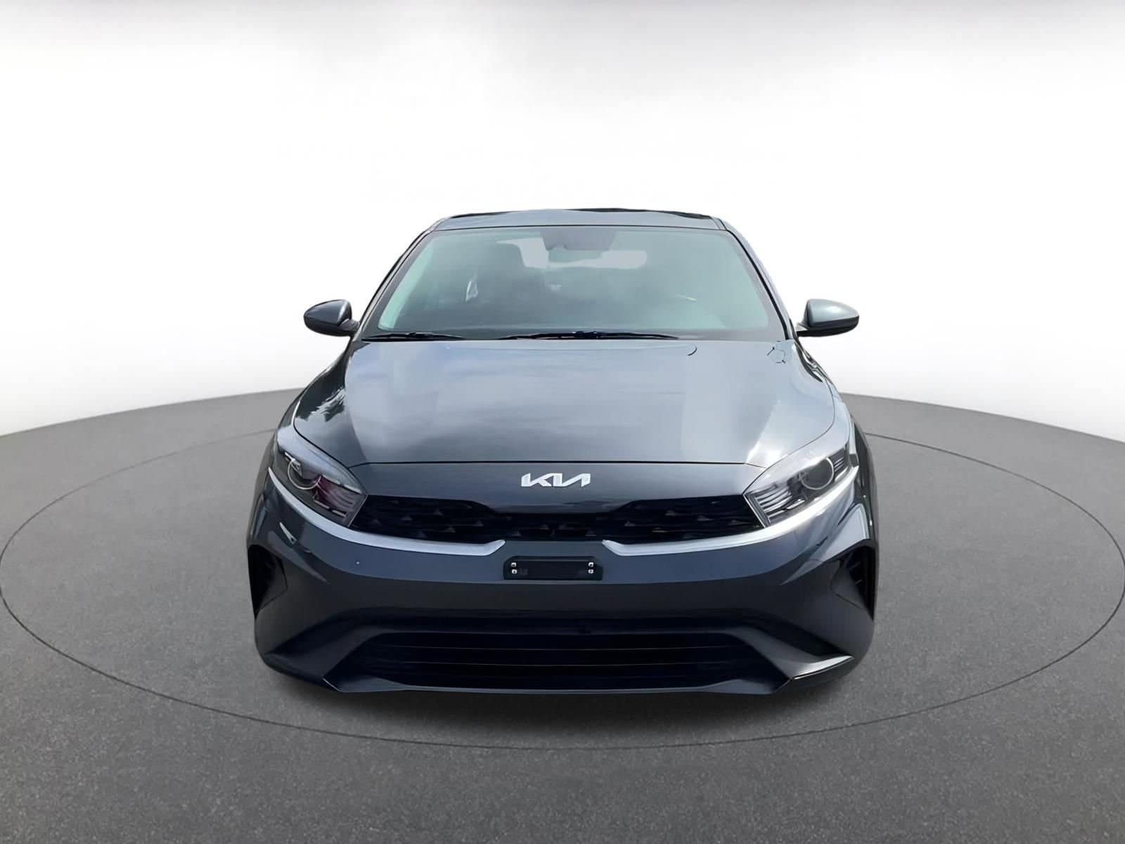 Thumbnail: 2024 Kia Forte - 7