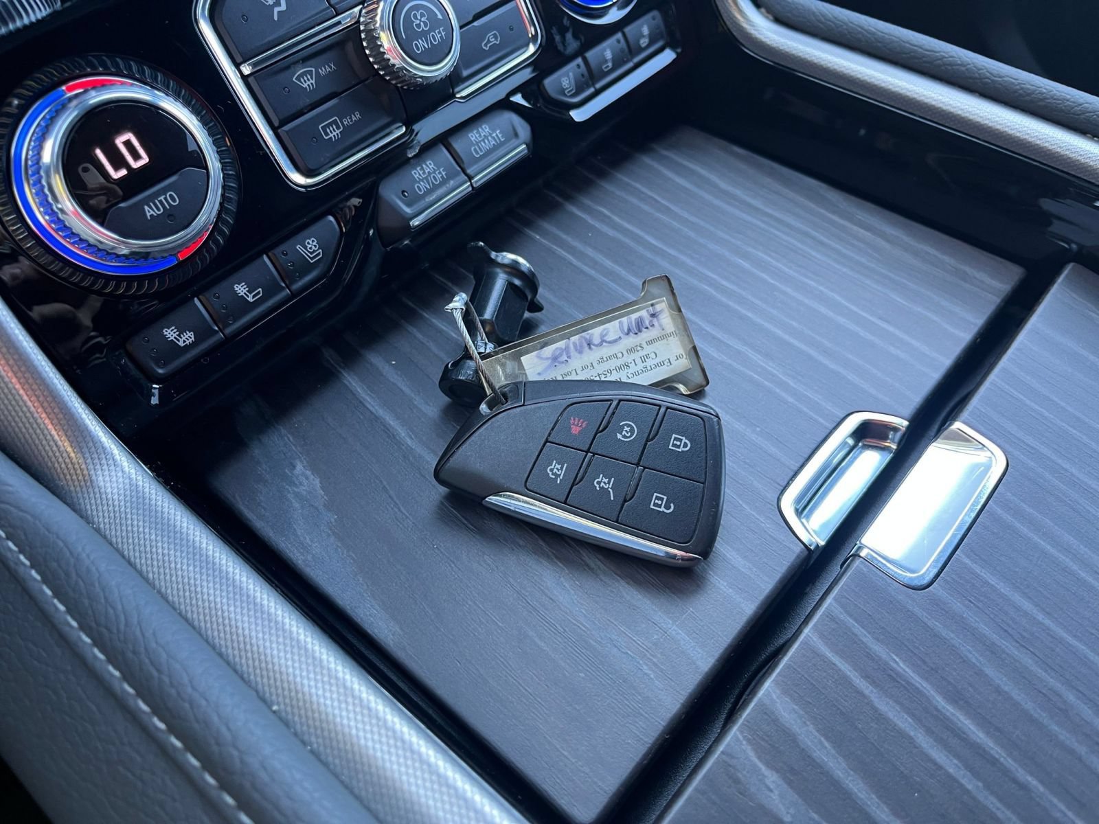 Thumbnail: 2021 GMC Yukon - 27
