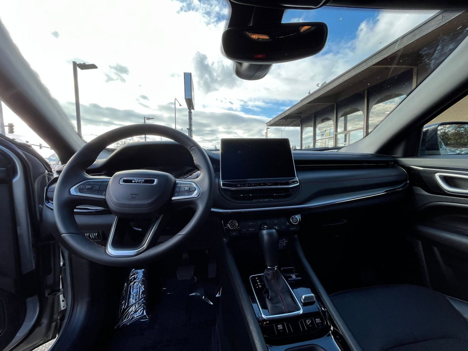 Thumbnail: 2025 Jeep Compass - 33