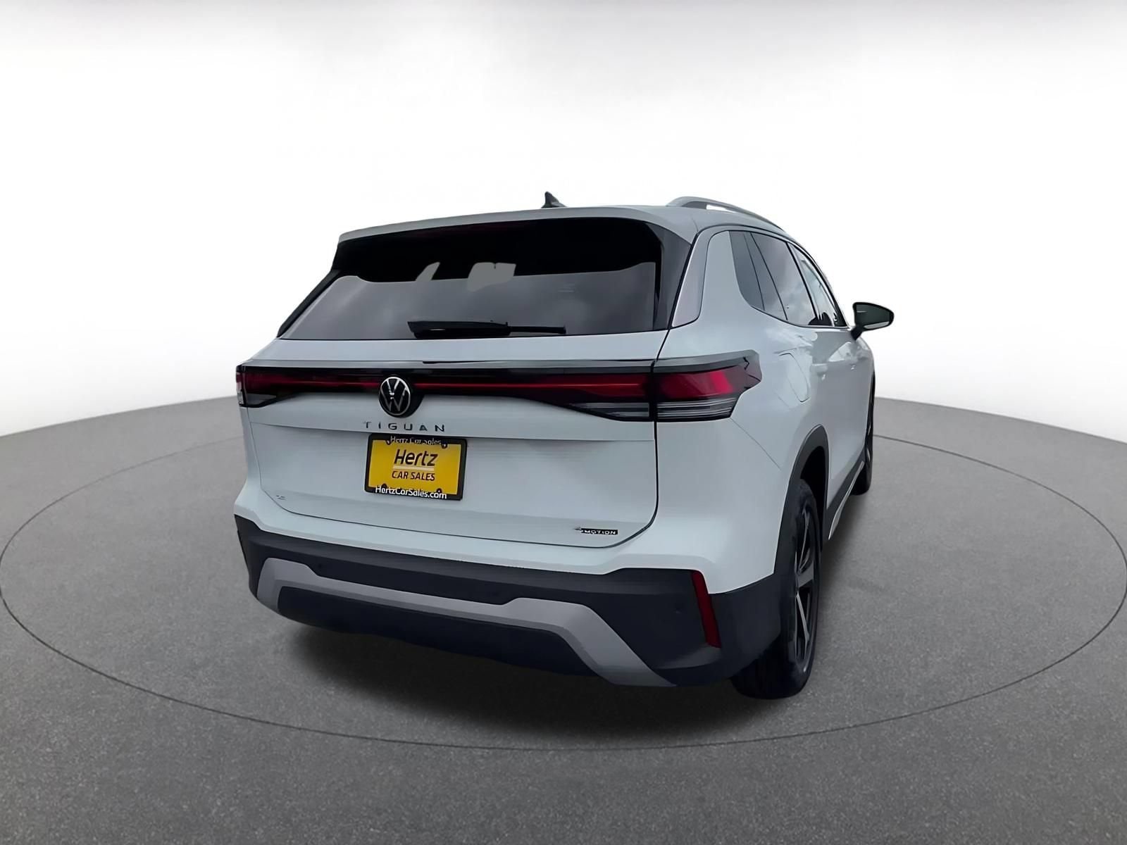 Thumbnail: 2026 Volkswagen Tiguan - 13