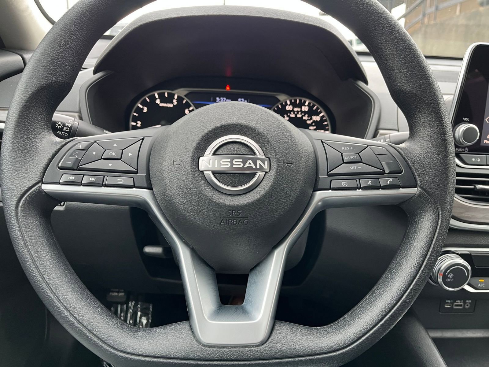 Thumbnail: 2025 Nissan Altima - 29